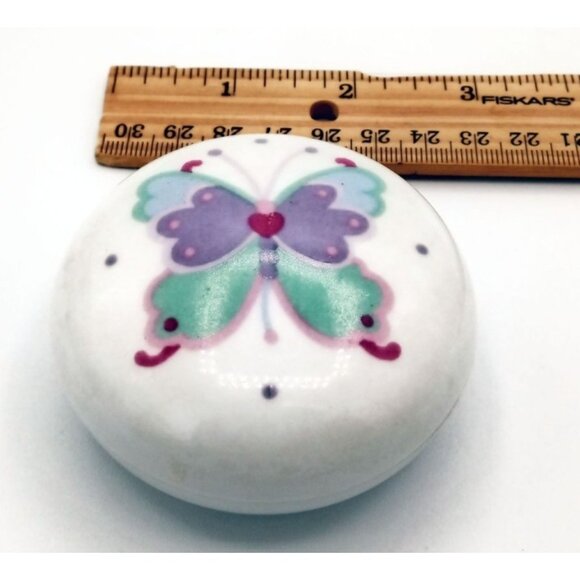 Butterfly Trinket Box Painted Porcelain Vintage 1989 Jewelry Holder 2.5 Inches - Picture 2 of 13